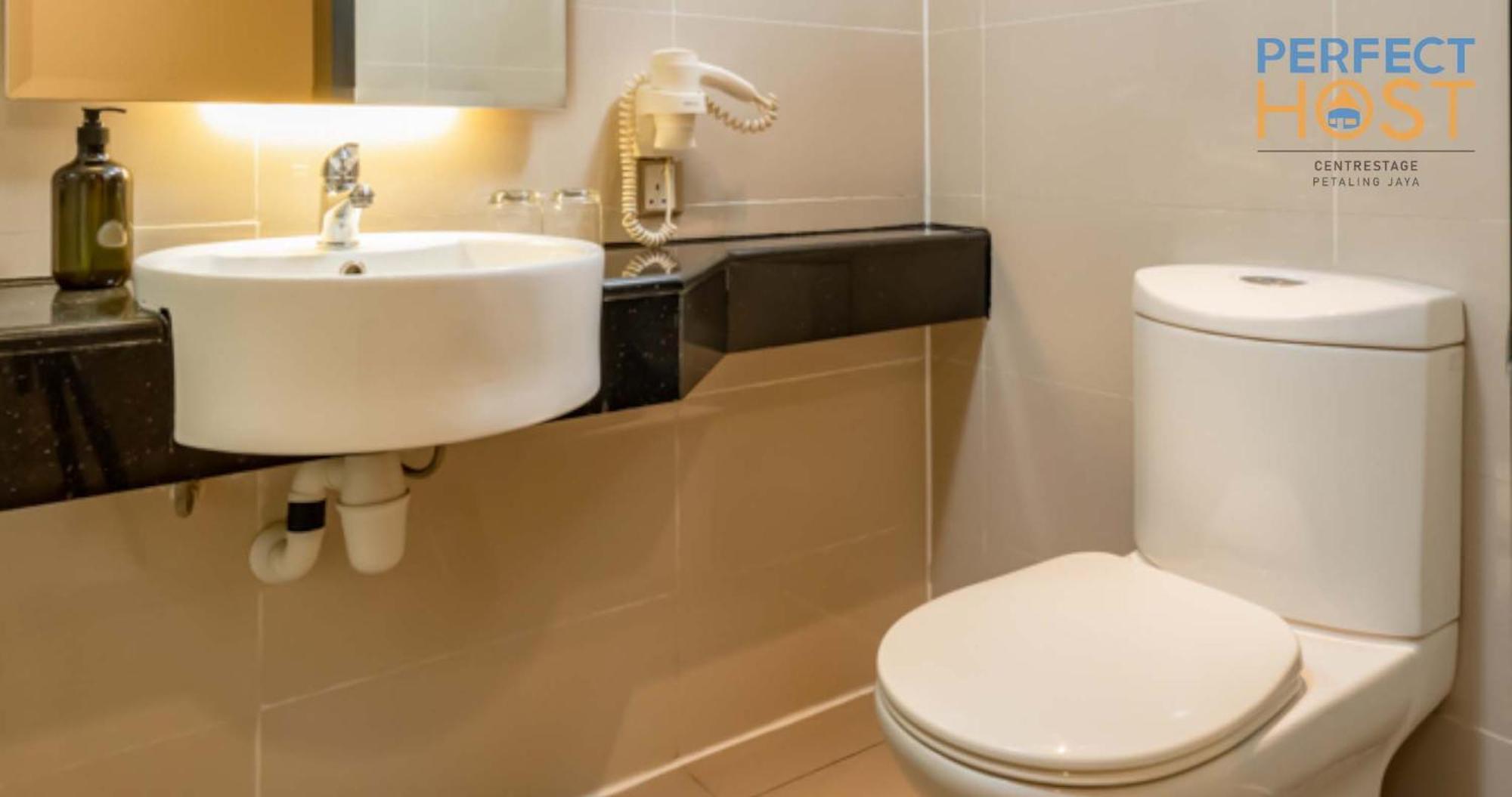 Hotel Centrestage Petaling Jaya By Perfect Host Exteriér fotografie Bathroom