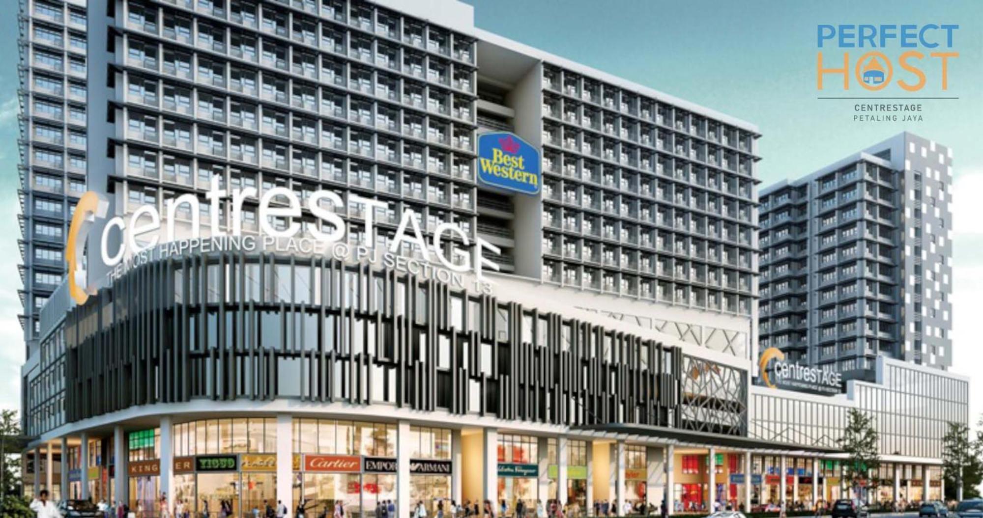 Hotel Centrestage Petaling Jaya By Perfect Host Exteriér fotografie The mall's facade